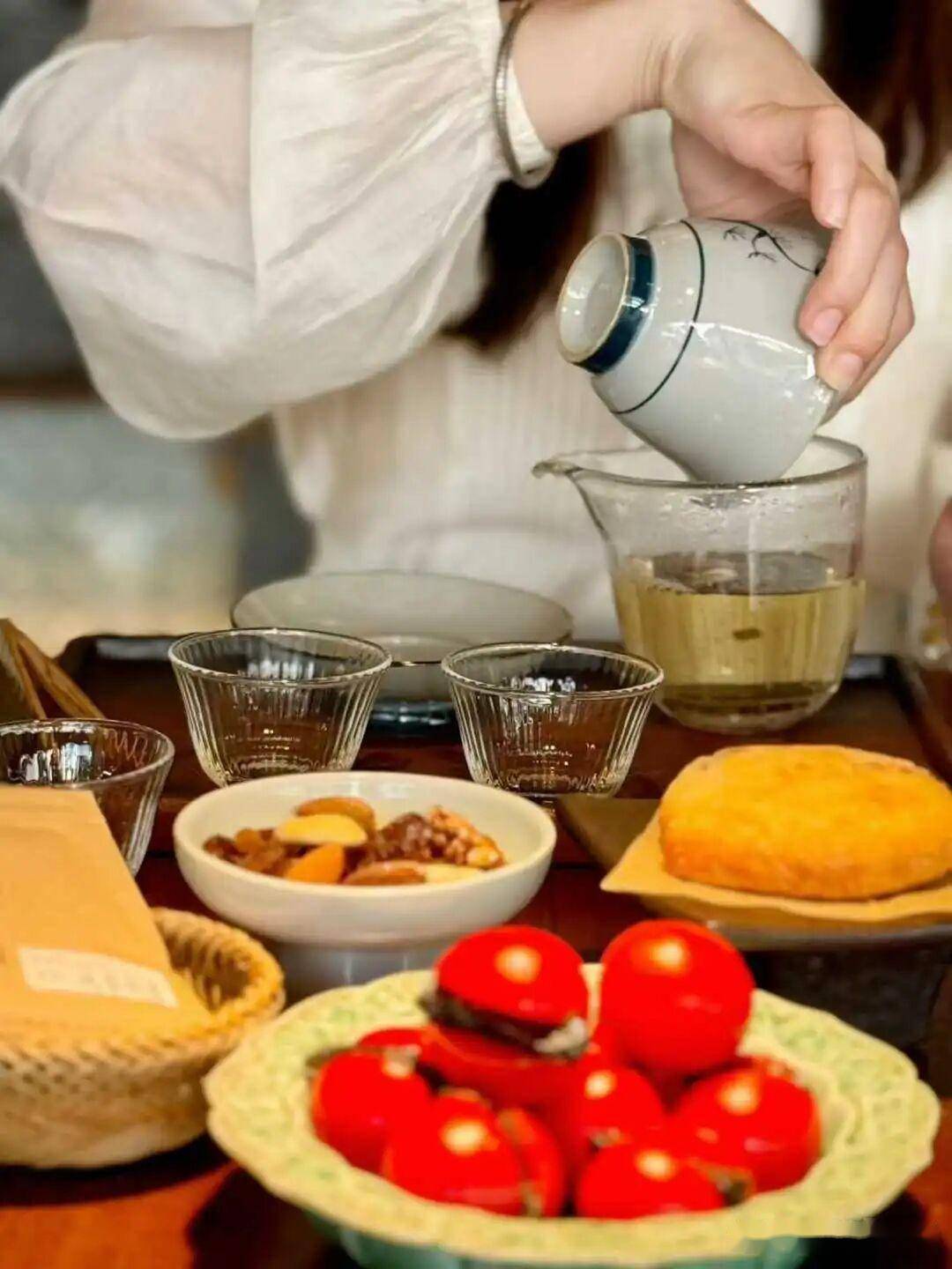 身体的3个信号，提醒你：喝错茶了