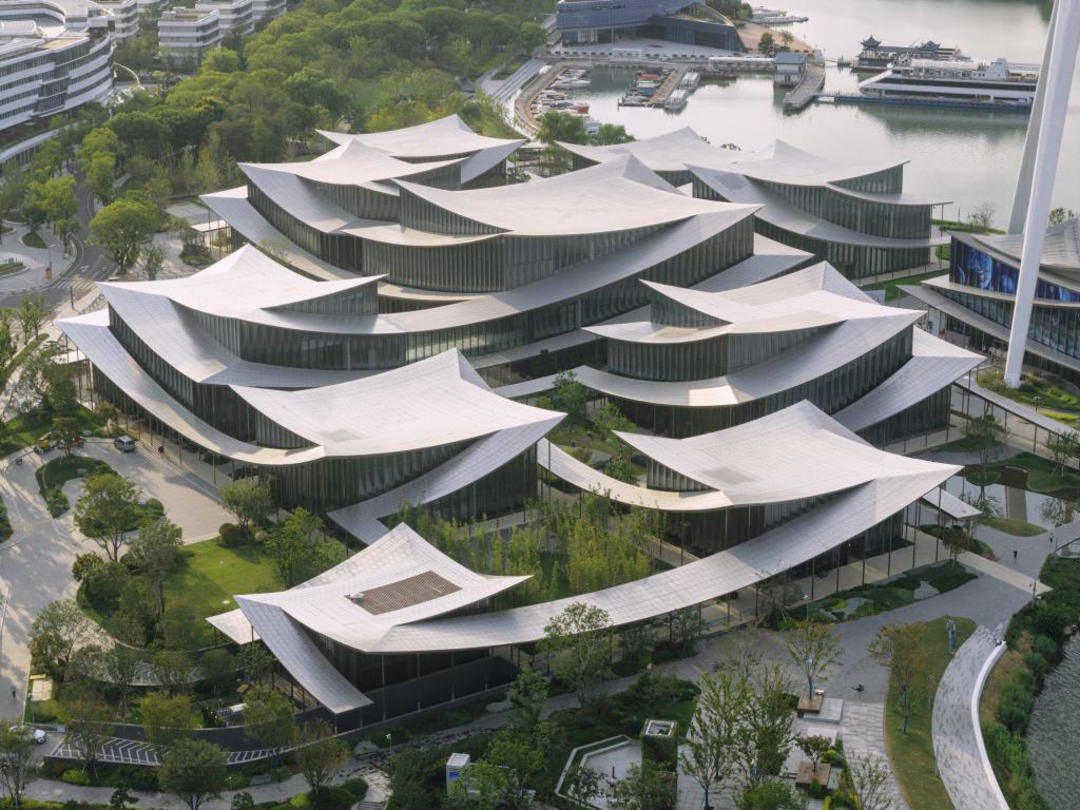 一座美术馆，于苏州工业园区“硬核”热土上，生长一城“温柔”艺术