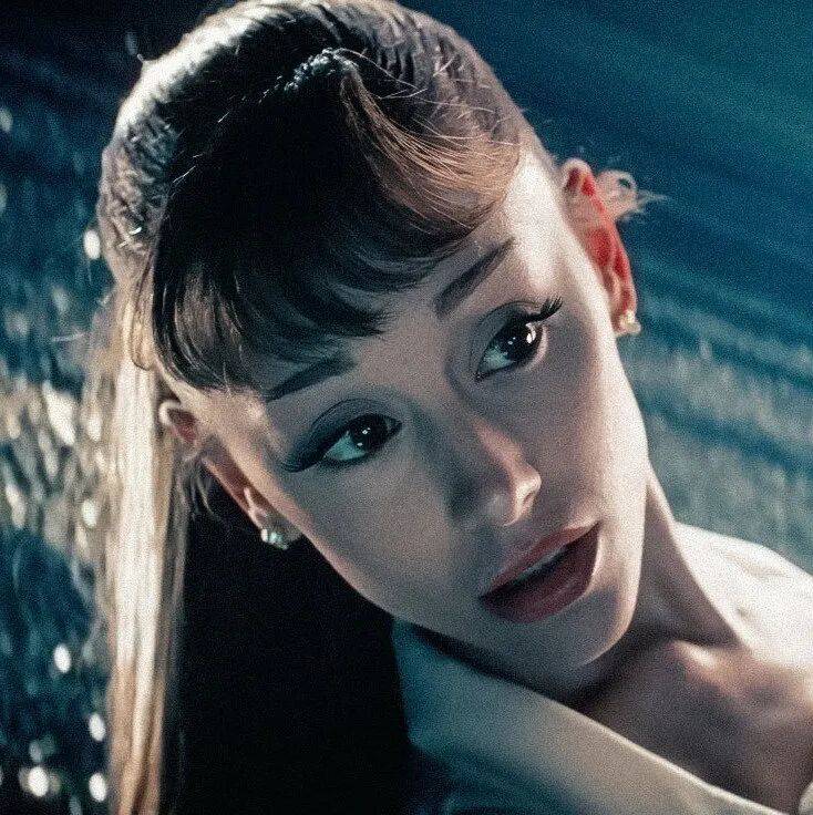 Ariana Grande 正式退圈！暂告别职业生涯