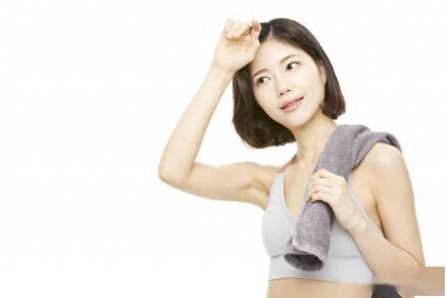 吃饭满头汗、一动就一身汗？不是排毒，是身体在漏气