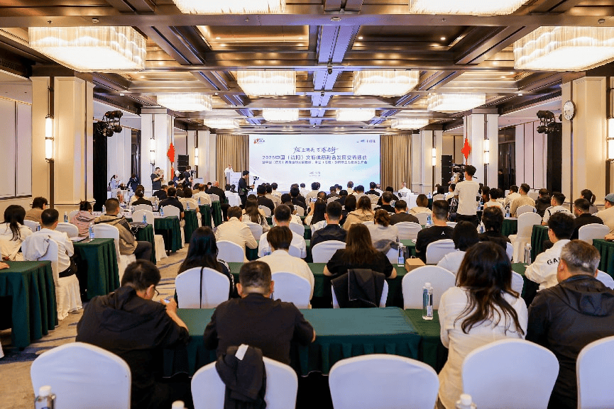 “艇”立潮头,万“巷”启新|沈阳发布赛艇与胡同新生力“双指数”