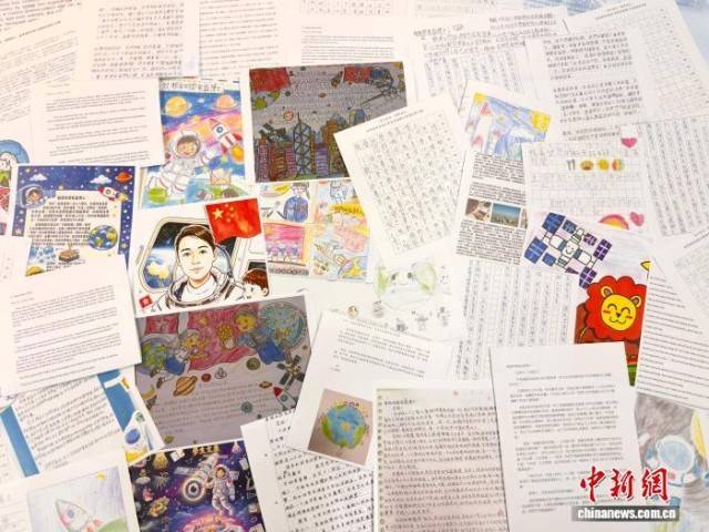 5200封香港家书写给航天员黎家盈
