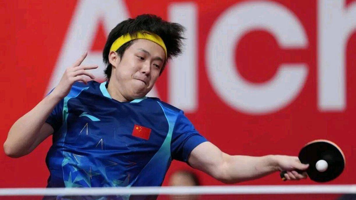双喜临门!王楚钦4-2逆转泰国黑马,林诗栋4-0横扫携手晋级16强