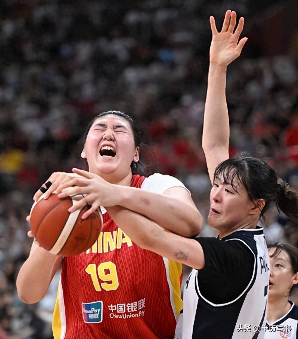 不敌韩国谁背锅？全网都痛骂宫鲁鸣，王思雨一针见血点破女篮死穴