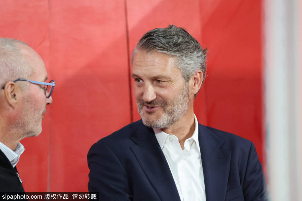 拉波尔塔：巴萨与皇马的关系降至冰点，未来充满不确定性
