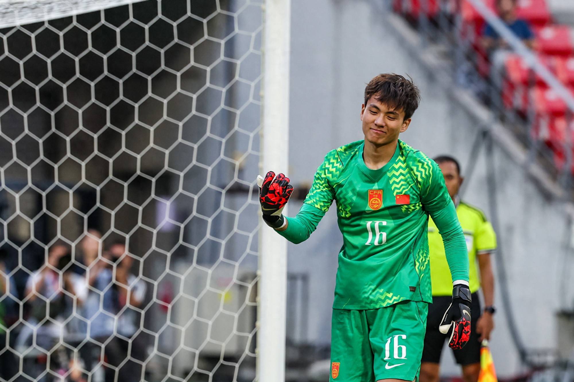 年轻就该嚣张！中国男足亚运会夺铜牌后，李昊赛后表态，太霸气了