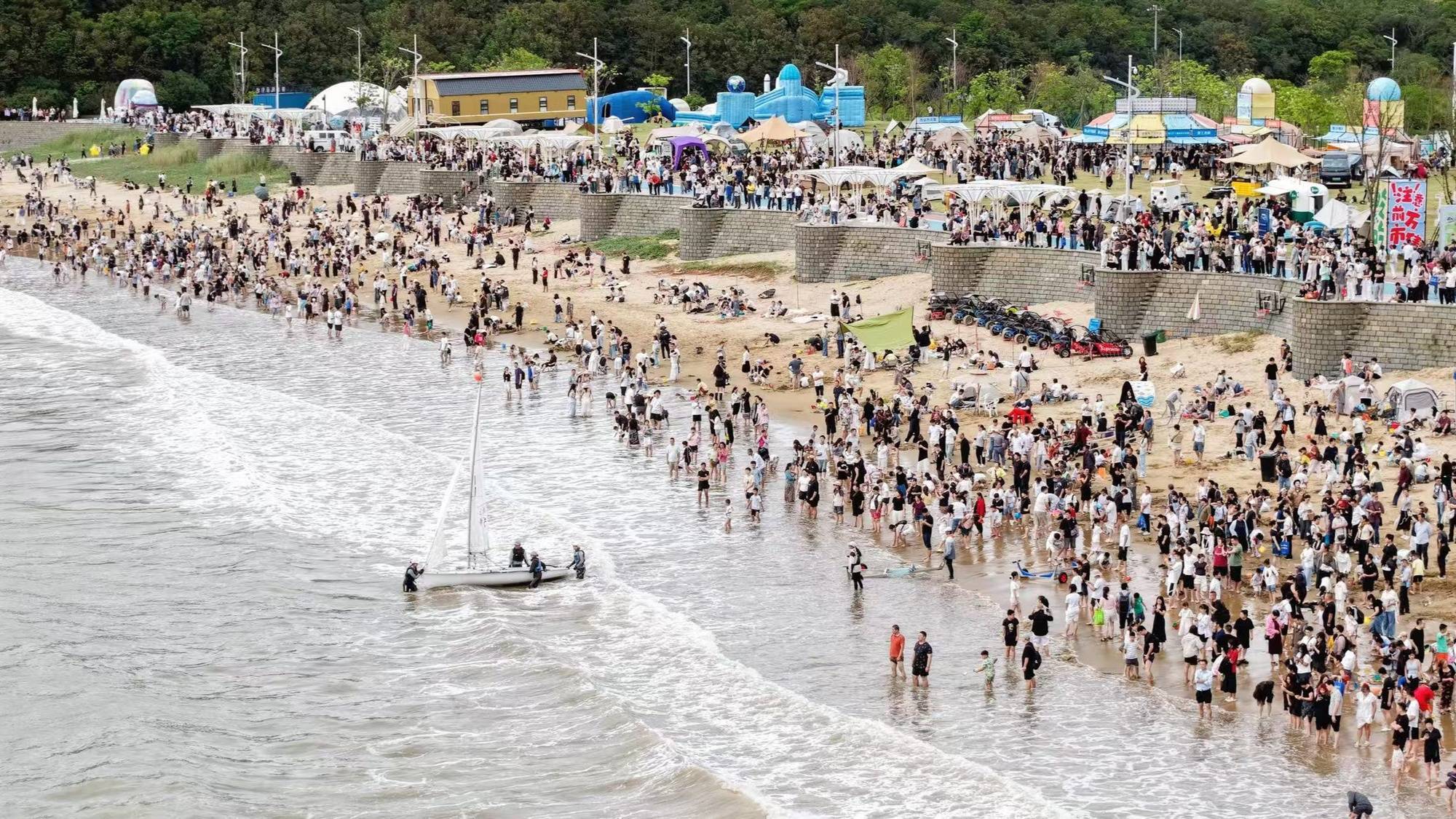 别骂地铁挤！宁波象山国庆杀疯：海上列车成