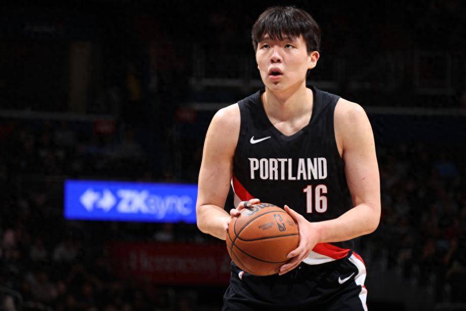 119-66!杨瀚森三分全中,莫兰特一句话道破天机