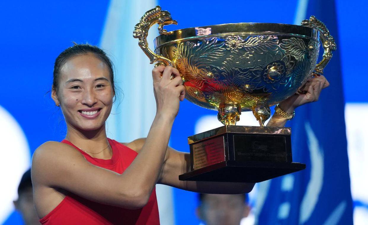 从郑钦文夺冠到周意制造惊喜，2026中国赛季三大重头戏，中国网球交出亮点成绩单