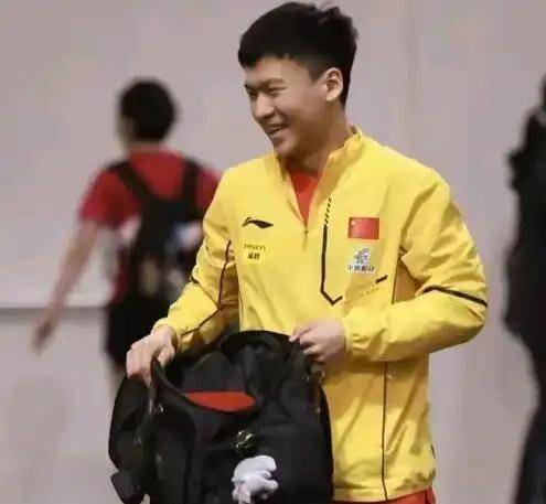 国乒还没上战场就先挨了一闷棍！亚锦赛前坏消息砸来，男团这次恐悬了
