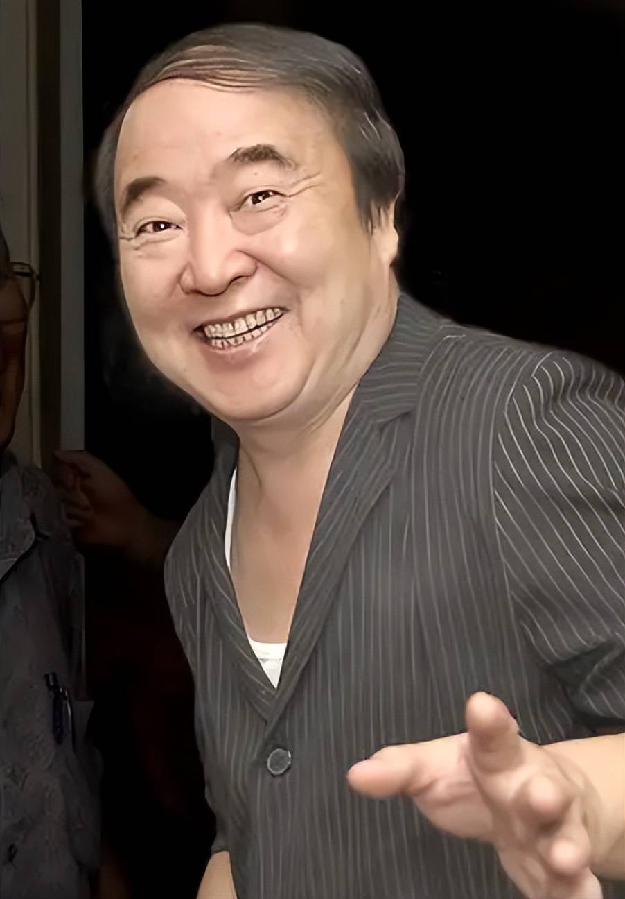 王佩元近照曝光，身形消瘦需拄拐！老观众感慨：当年捧哏也老了(图12)