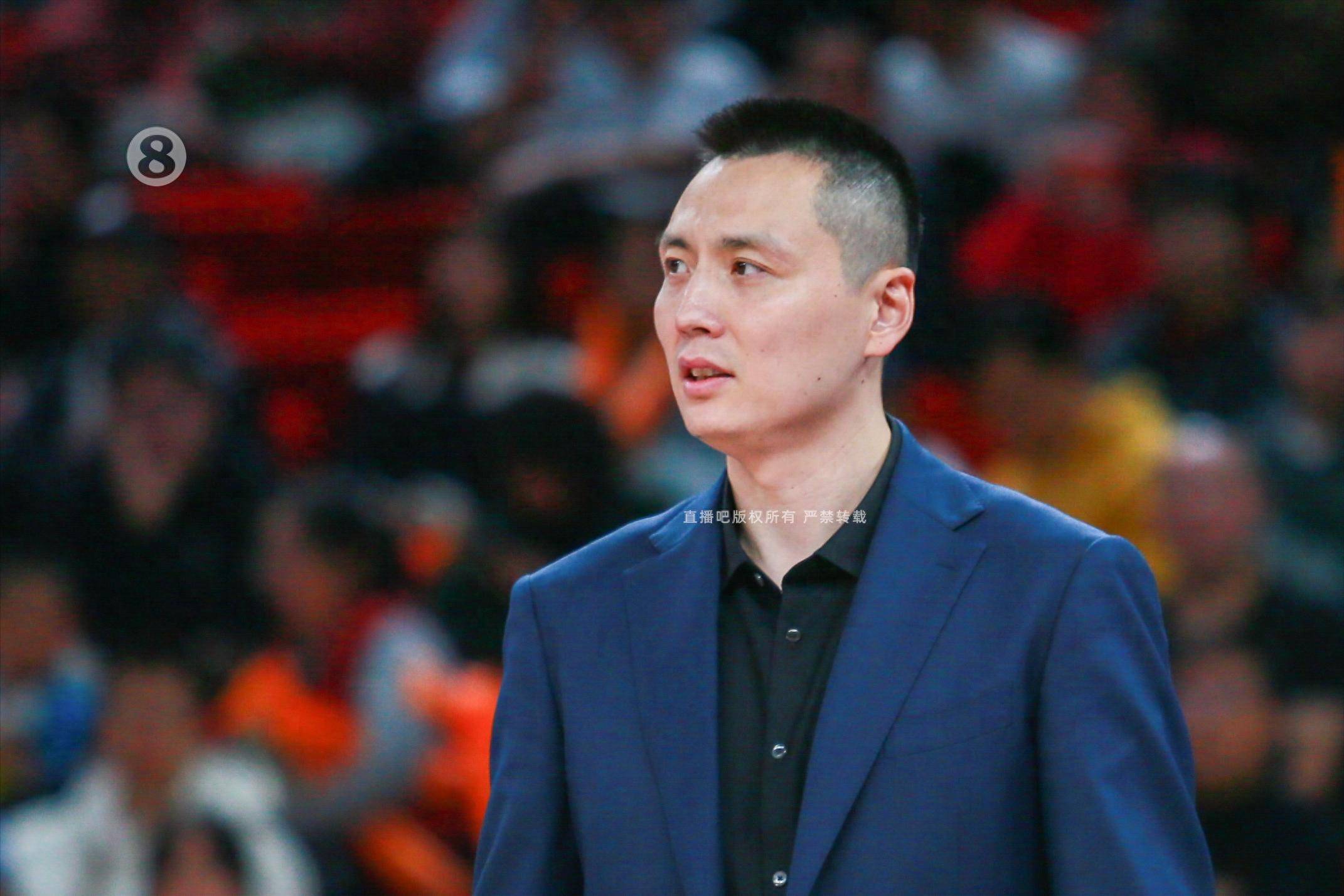 上海战胜浙江！卢伟夸赞两人，不是王哲林和李弘权，也不是张镇麟